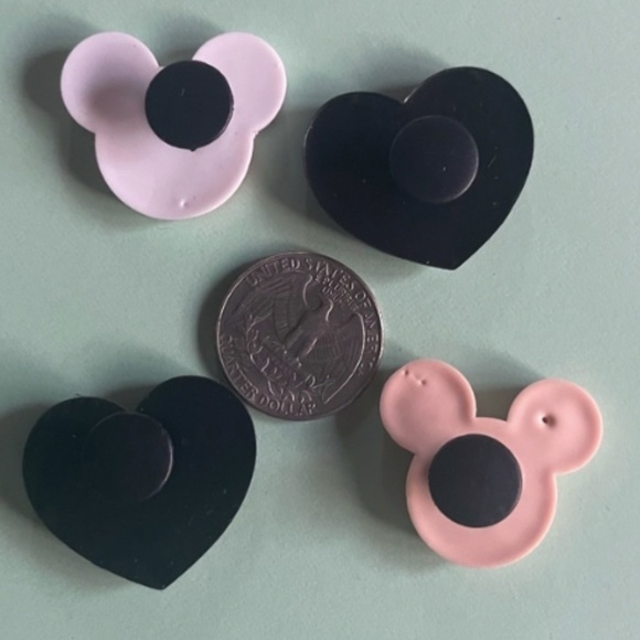 Lot Disney Love Hearts Mickey Minnie Mouse Shoe Charms Crocs Like Jibbitz - Picture 2 of 2